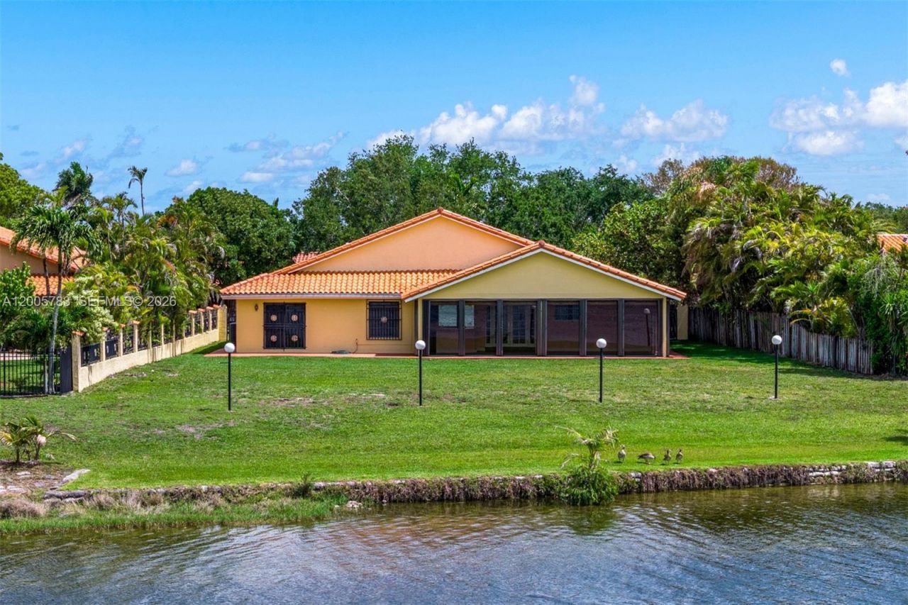 14452 SW 43rd Ter, Miami, FL 33175 Photo