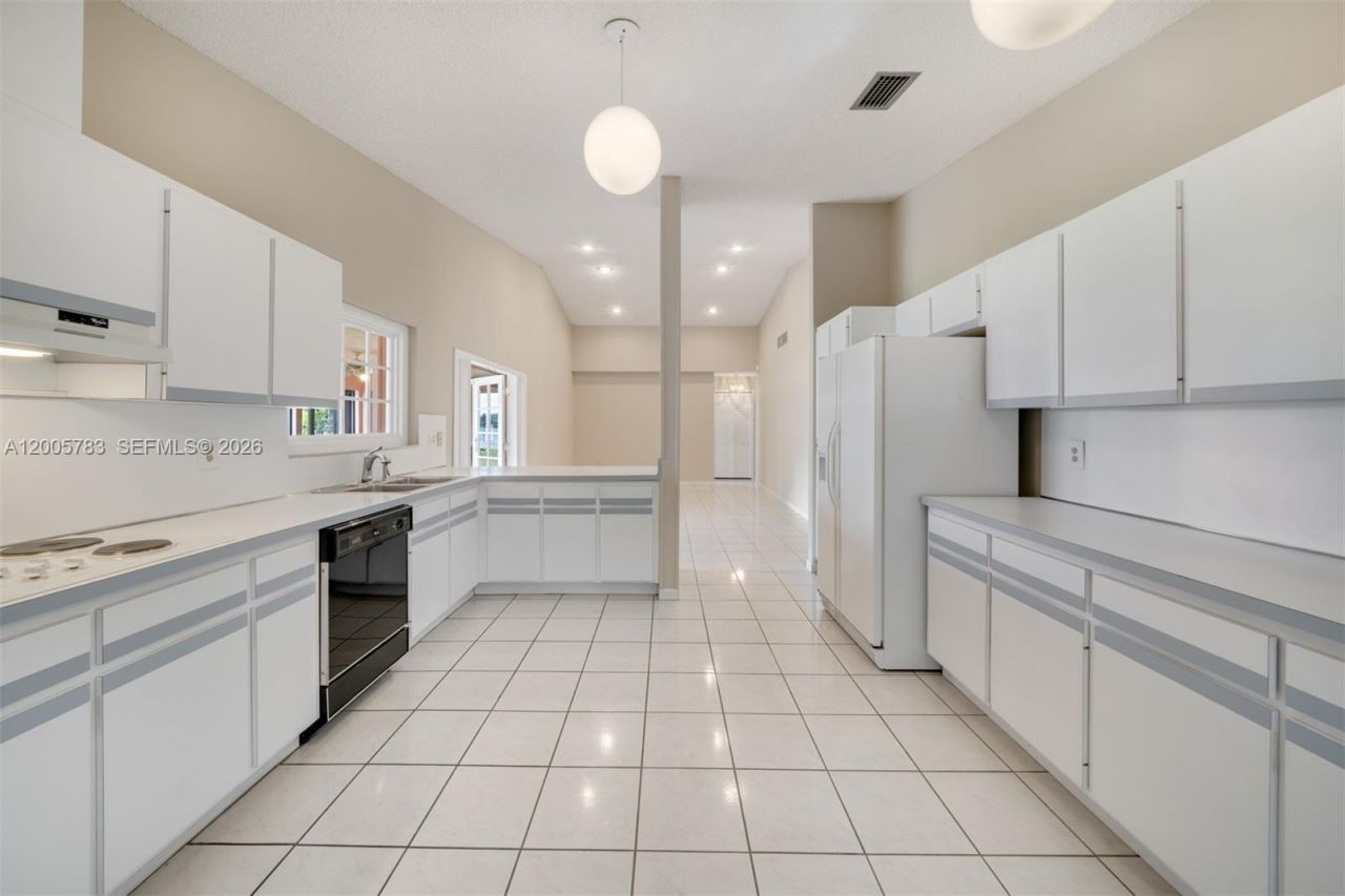 14452 SW 43rd Ter, Miami, FL 33175 Photo