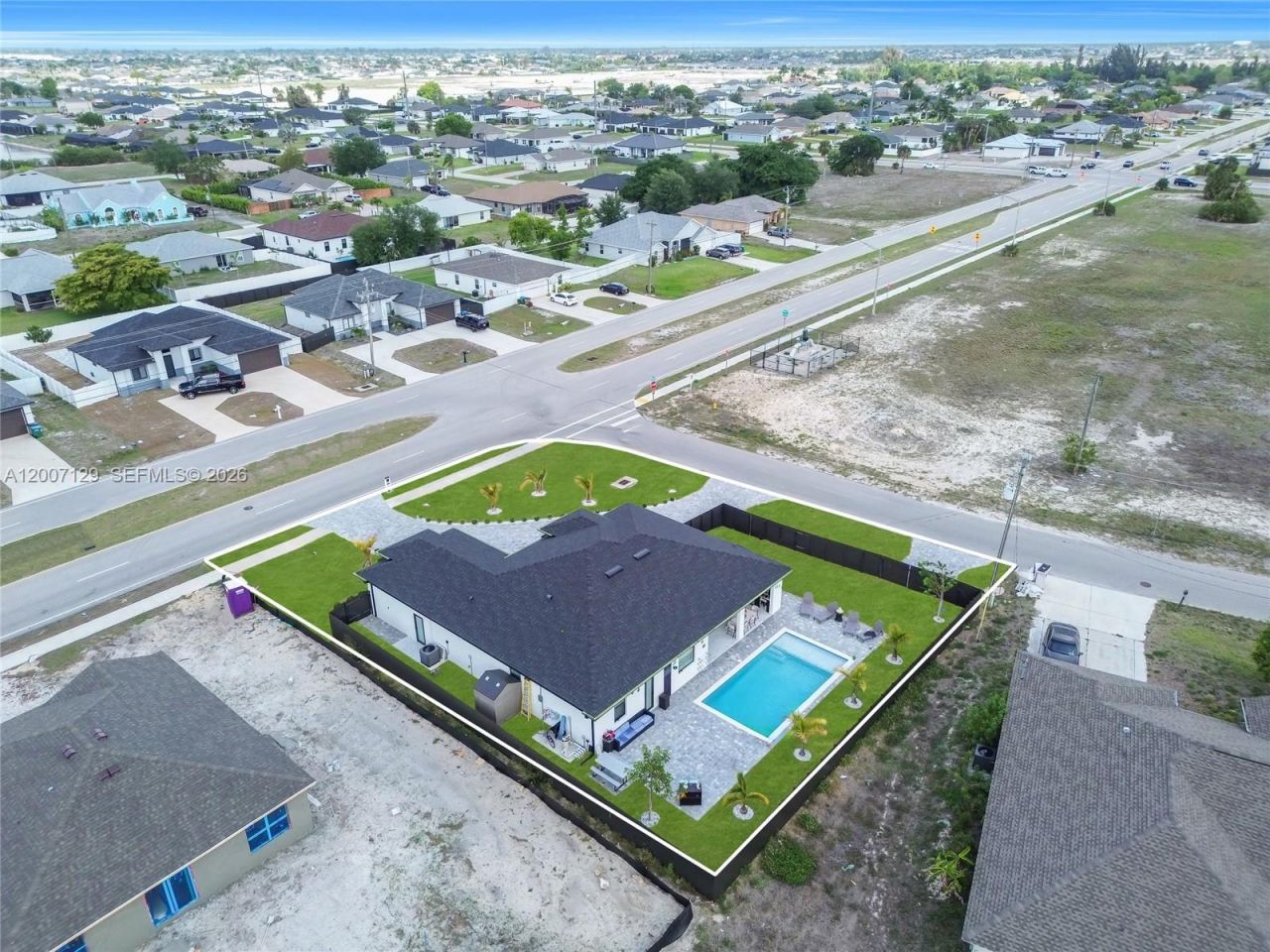 105 S Nelson Rd, Cape Coral, FL 33991 Photo