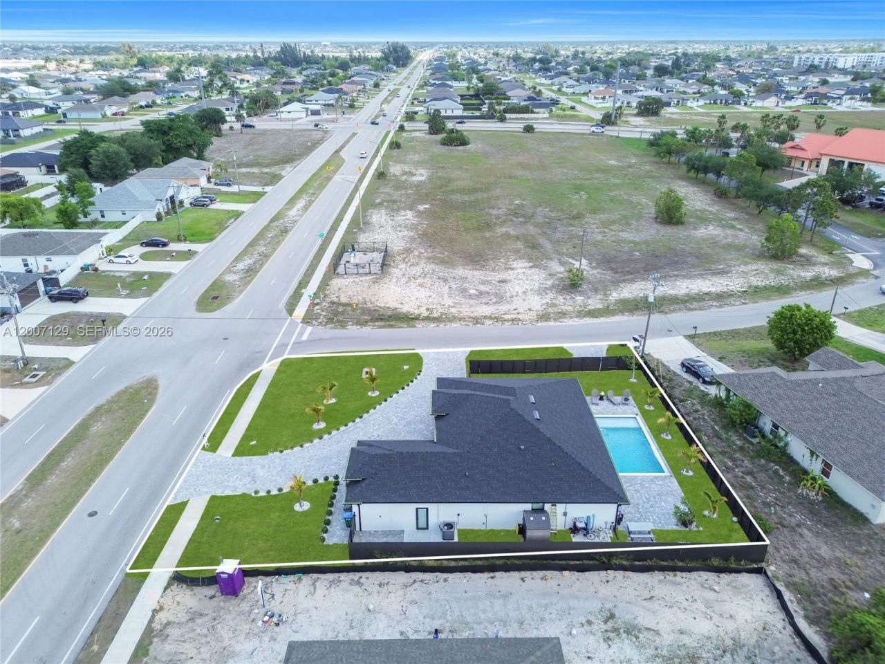 105 S Nelson Rd, Cape Coral, FL 33991 Photo