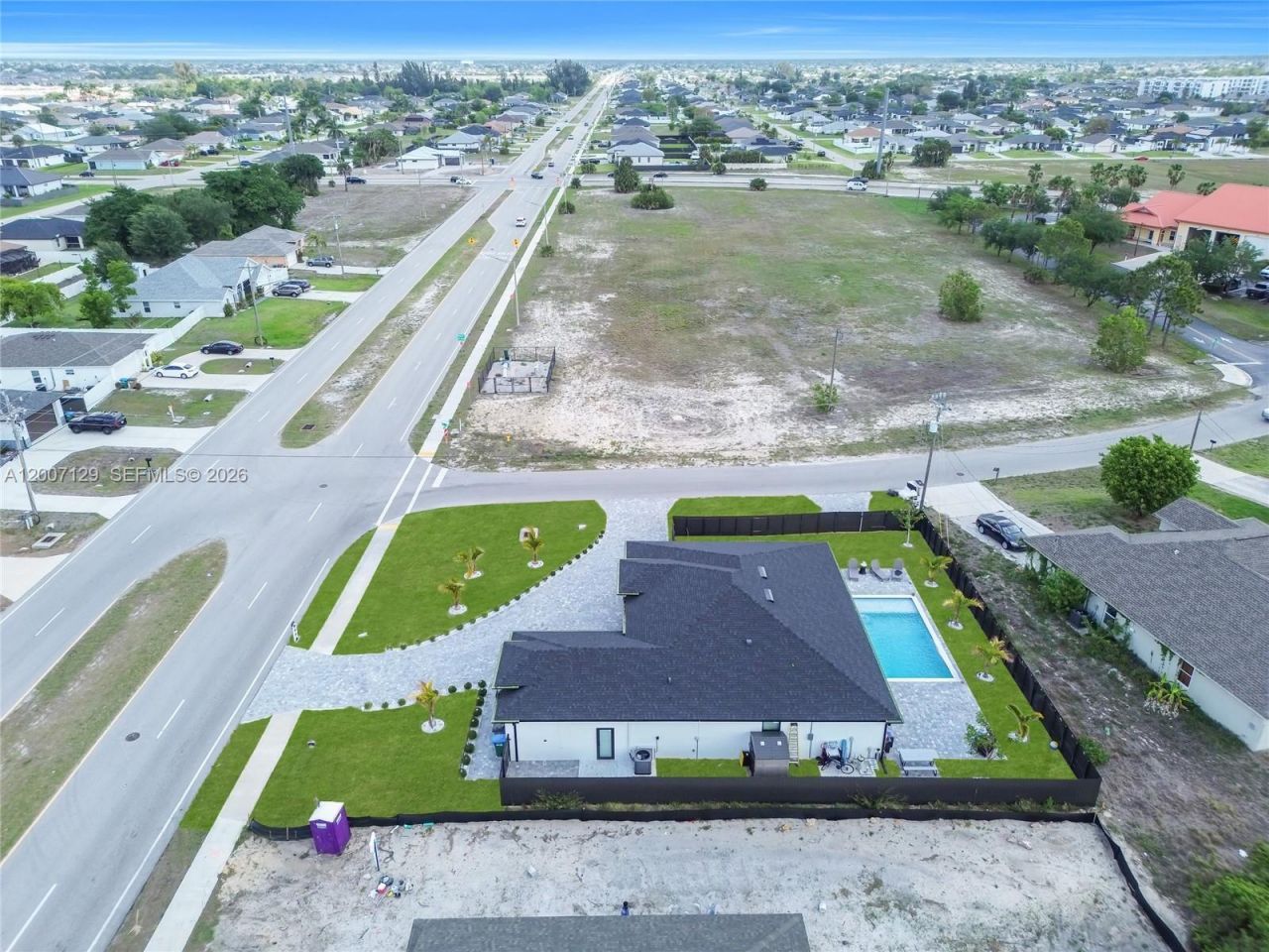 105 S Nelson Rd, Cape Coral, FL 33991 Photo