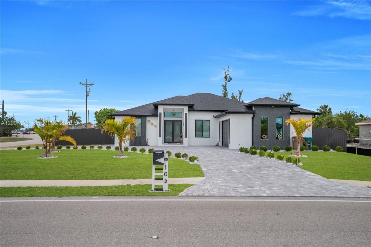 105 S Nelson Rd, Cape Coral, FL 33991 Photo