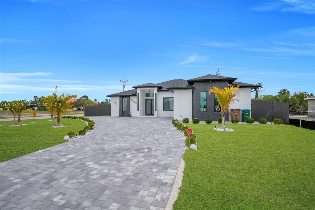 105 S Nelson Rd, Cape Coral, FL 33991 Photo