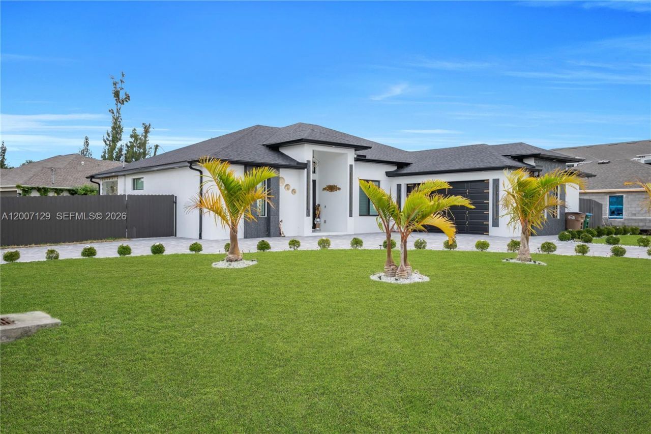 105 S Nelson Rd, Cape Coral, FL 33991 Photo