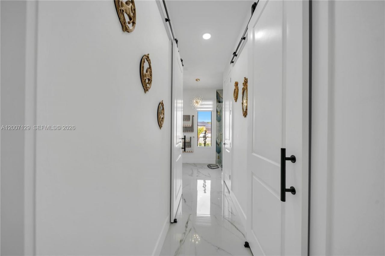 105 S Nelson Rd, Cape Coral, FL 33991 Photo