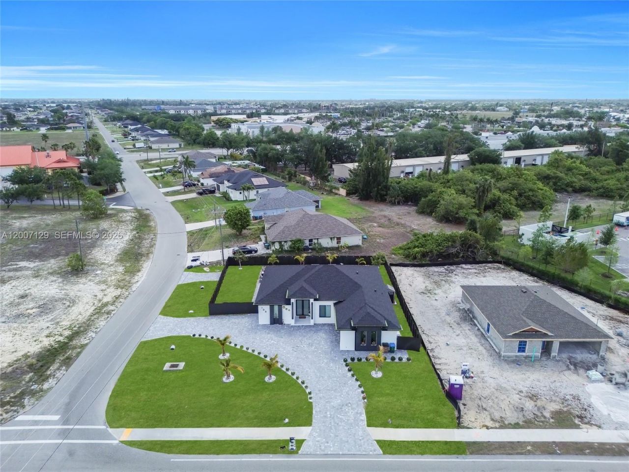 105 S Nelson Rd, Cape Coral, FL 33991 Photo