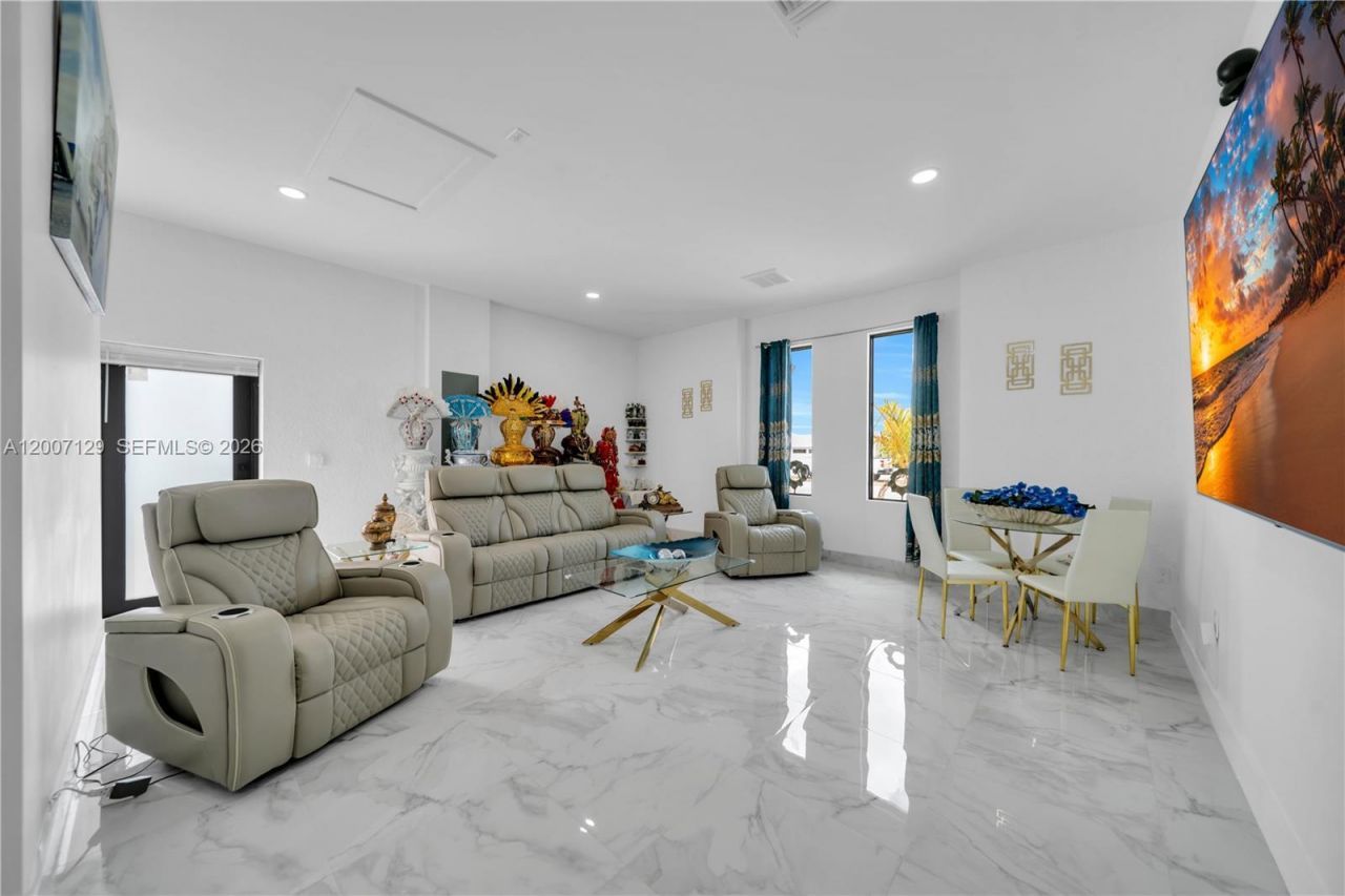 105 S Nelson Rd, Cape Coral, FL 33991 Photo