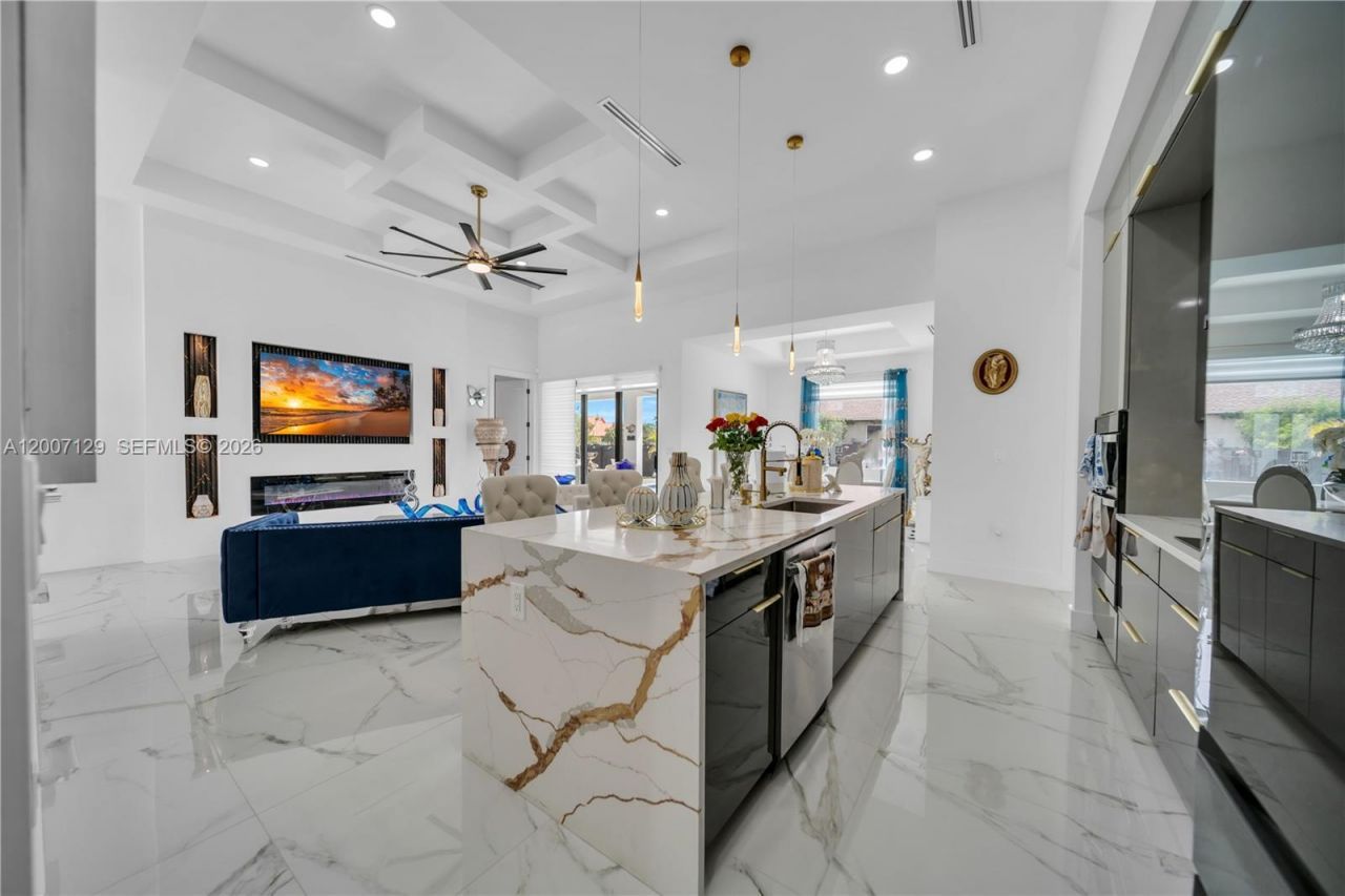 105 S Nelson Rd, Cape Coral, FL 33991 Photo