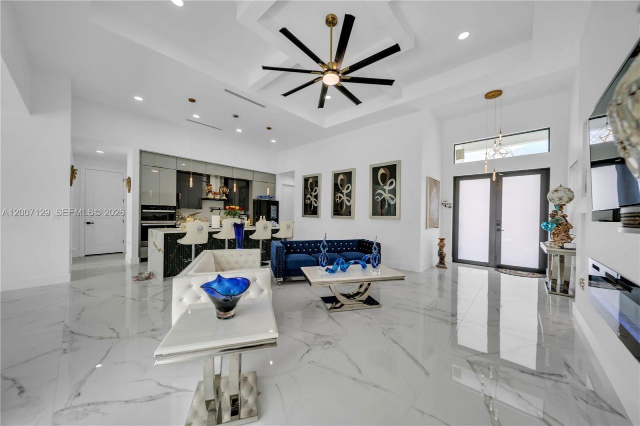 105 S Nelson Rd, Cape Coral, FL 33991 Photo