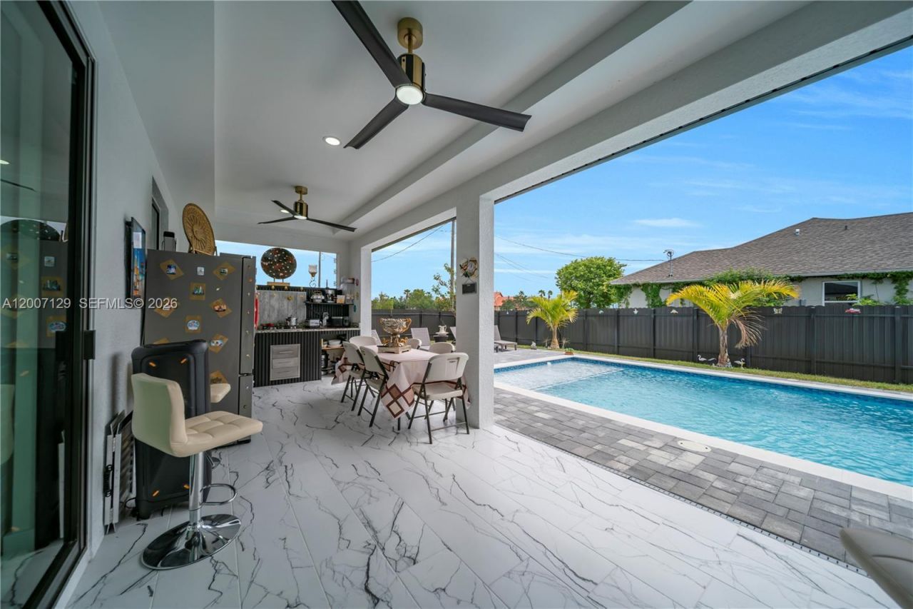 105 S Nelson Rd, Cape Coral, FL 33991 Photo