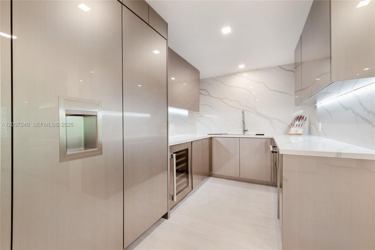 2901 S Bayshore Dr, Unit 5E, Miami, FL 33133 Photo