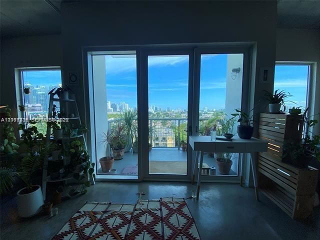10 SW South River Dr , Unit 909, Miami, FL 33130 Photo