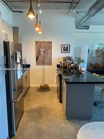 10 SW South River Dr , Unit 909, Miami, FL 33130 Photo
