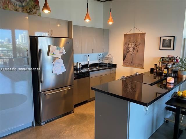 10 SW South River Dr , Unit 909, Miami, FL 33130 Photo