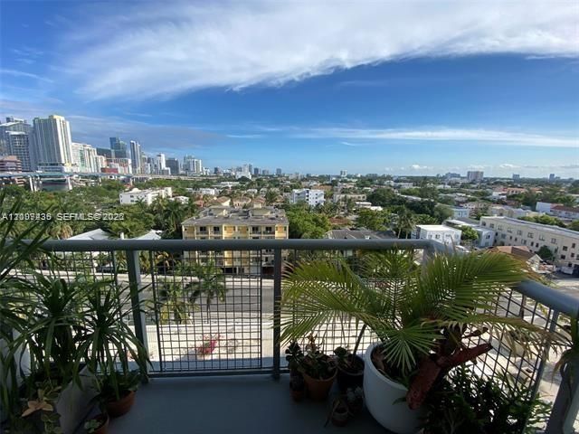 10 SW South River Dr , Unit 909, Miami, FL 33130 Photo