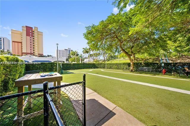 10 SW South River Dr , Unit 909, Miami, FL 33130 Photo