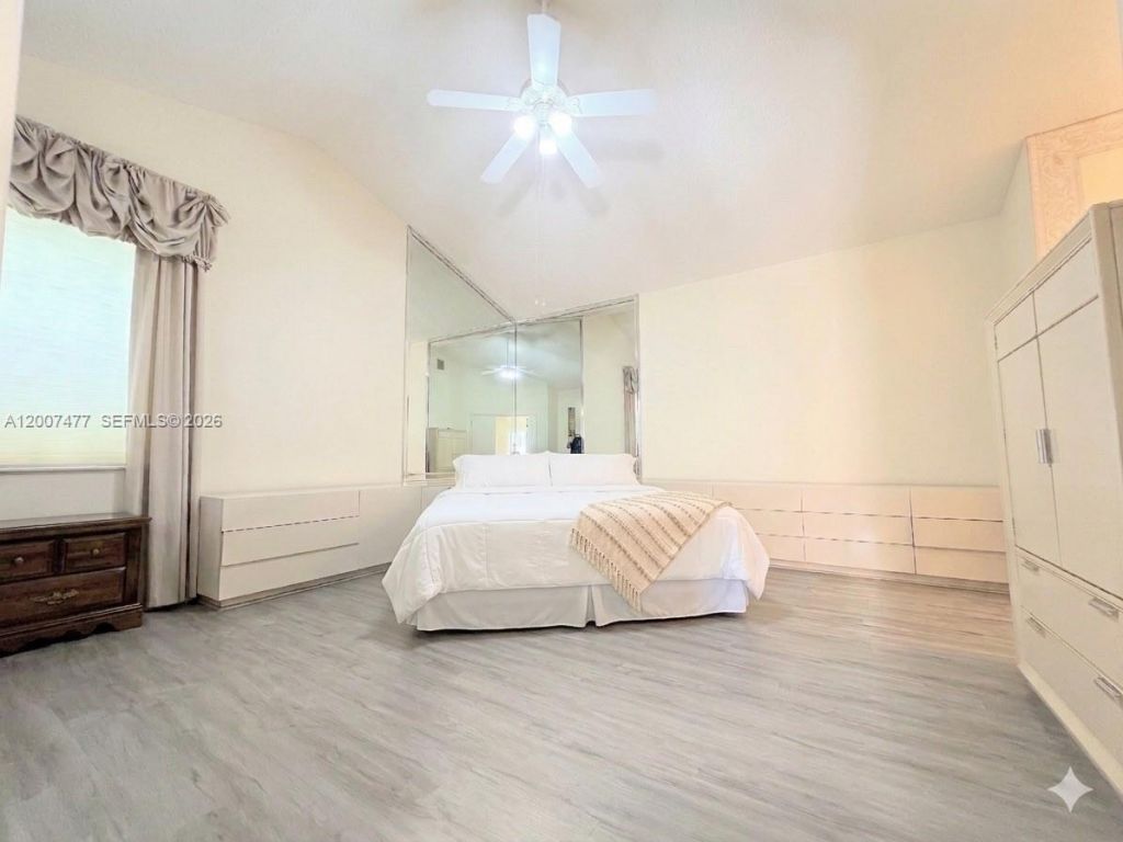 1510 W Lacosta Dr W , Pembroke Pines, FL 33027 Photo