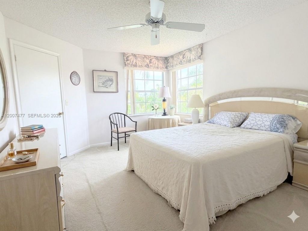 1510 W Lacosta Dr W , Pembroke Pines, FL 33027 Photo