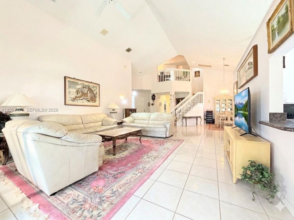 1510 W Lacosta Dr W , Pembroke Pines, FL 33027 Photo