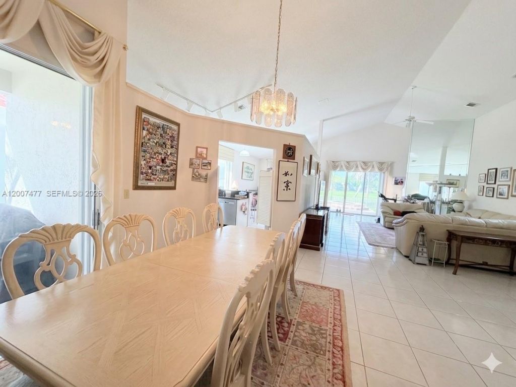 1510 W Lacosta Dr W , Pembroke Pines, FL 33027 Photo