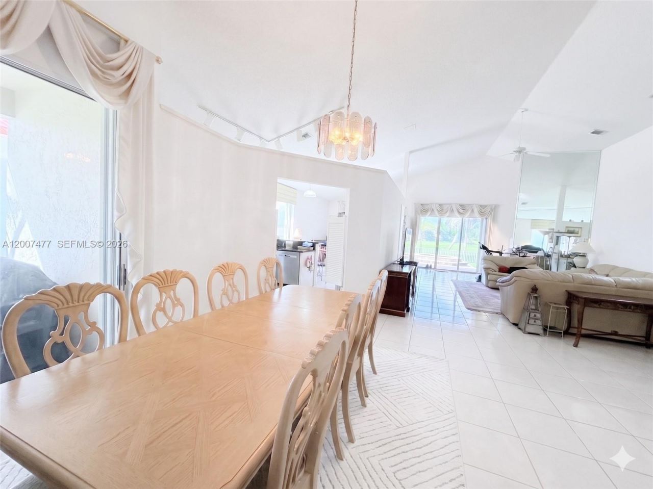 1510 W Lacosta Dr W, Pembroke Pines, FL 33027 Photo