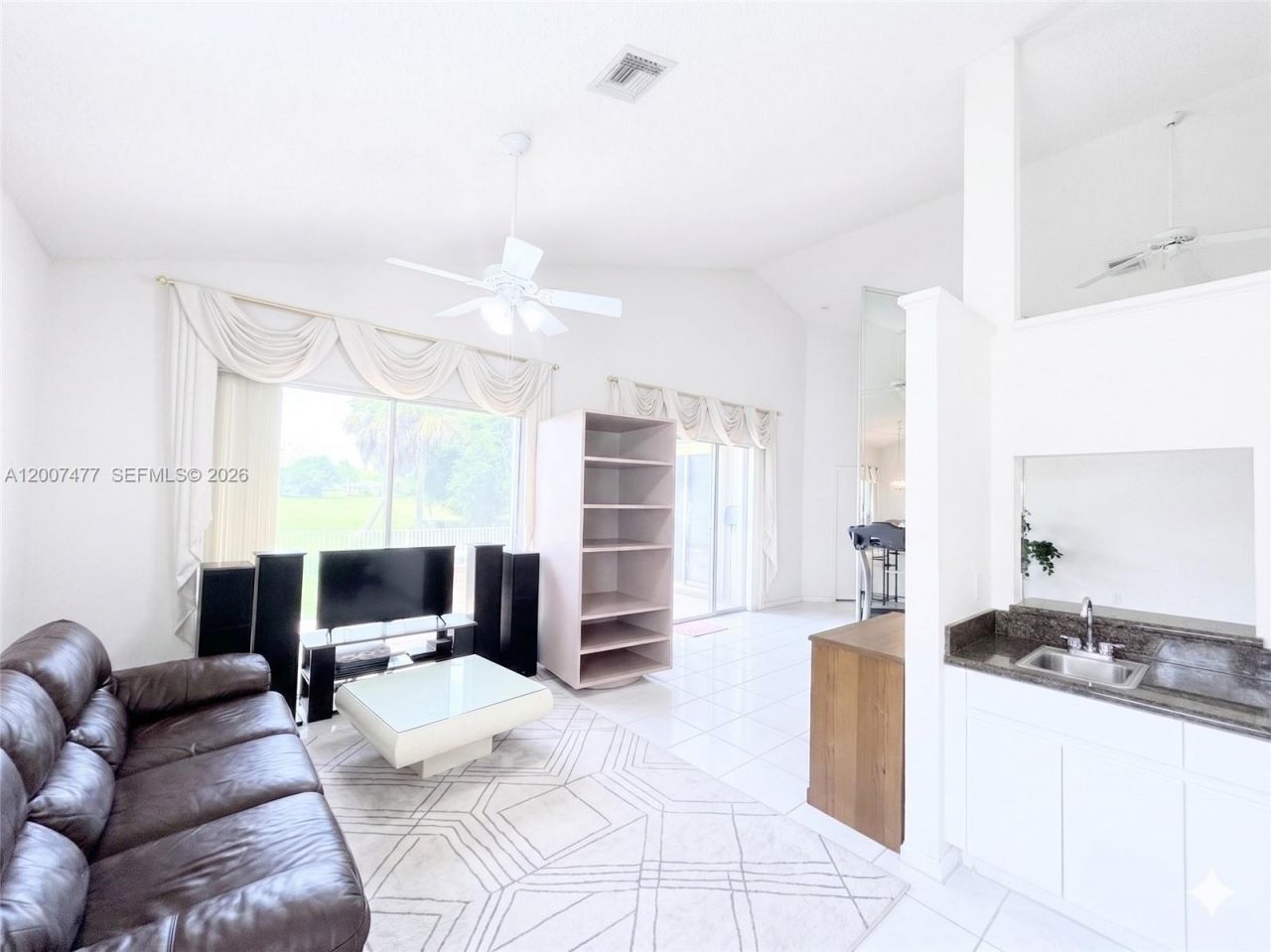 1510 W Lacosta Dr W, Pembroke Pines, FL 33027 Photo