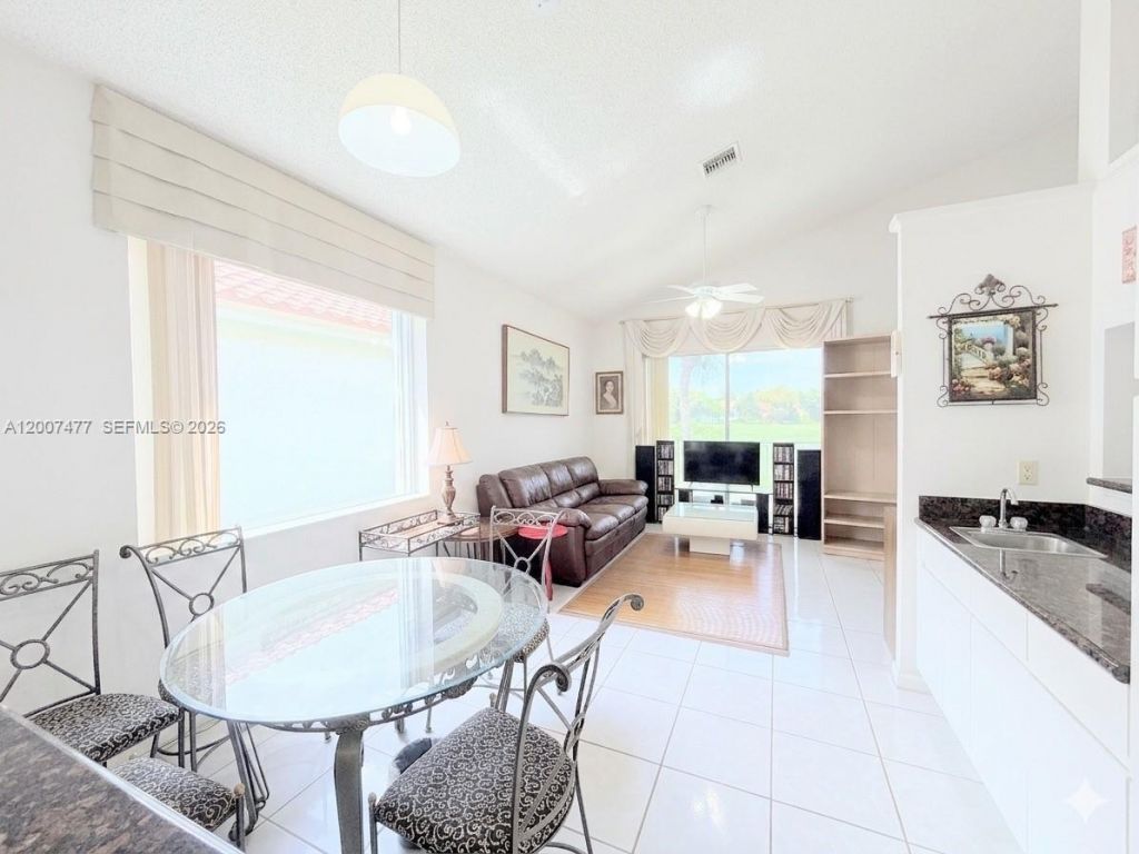 1510 W Lacosta Dr W , Pembroke Pines, FL 33027 Photo