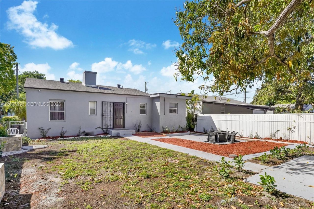 1283 NW 45th St , Miami, FL 33142 Photo