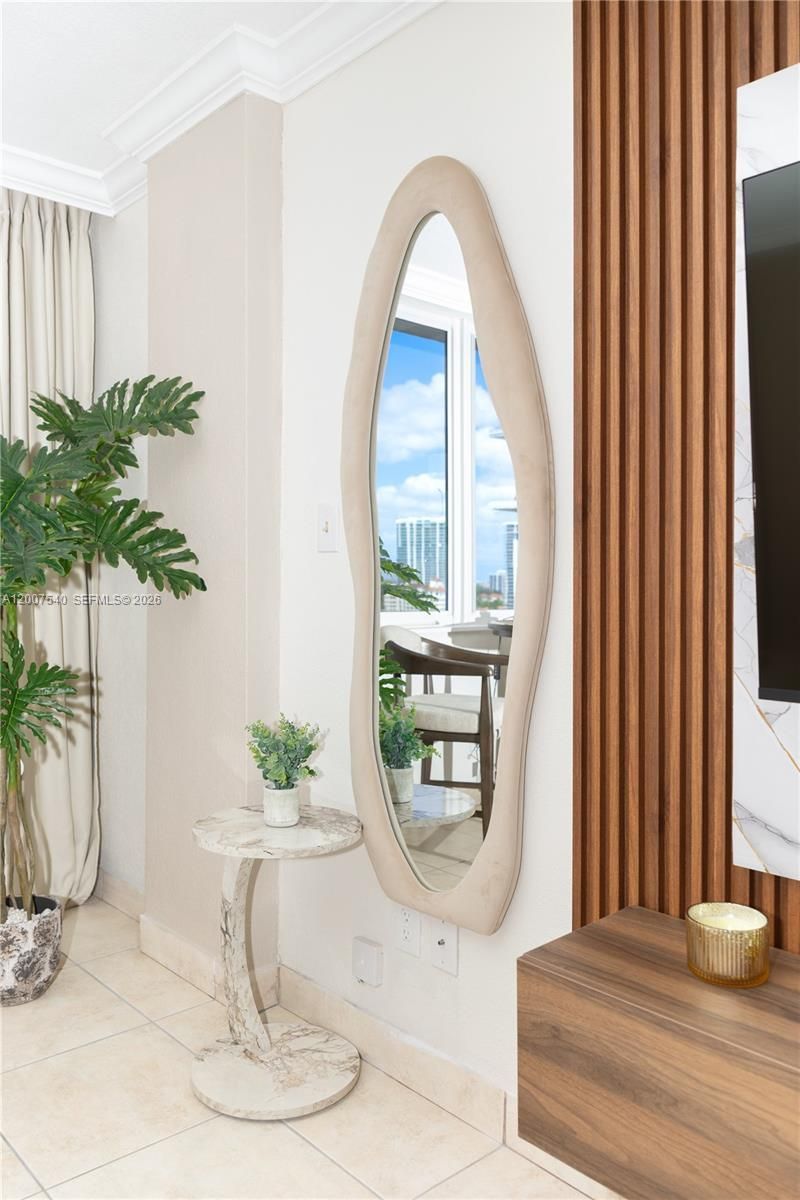 19201 Collins Ave, Unit 1123, Sunny Isles Beach, FL 33160 Photo
