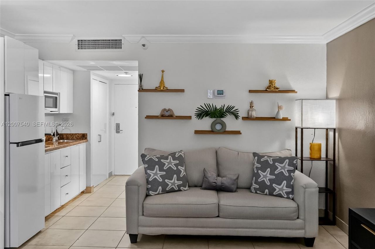 19201 Collins Ave, Unit 1123, Sunny Isles Beach, FL 33160 Photo