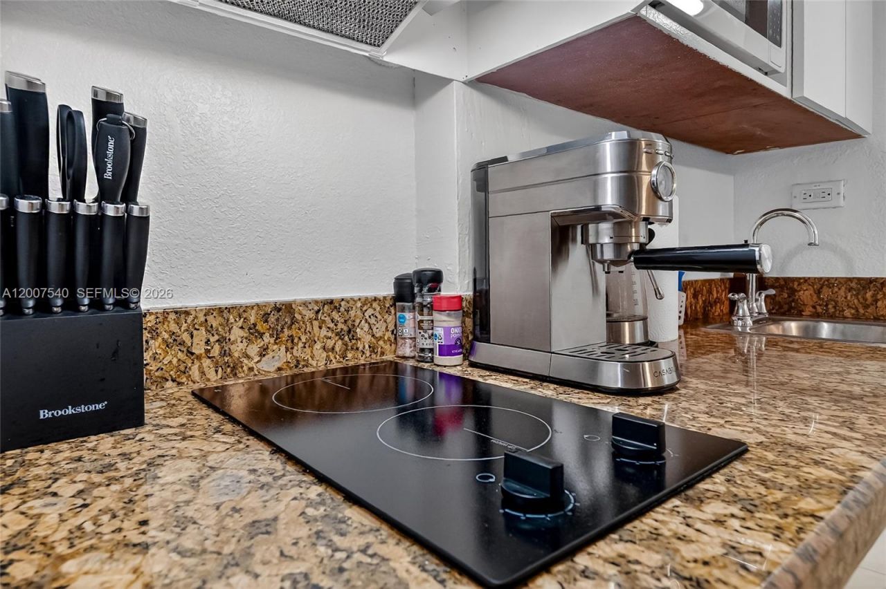 19201 Collins Ave, Unit 1123, Sunny Isles Beach, FL 33160 Photo