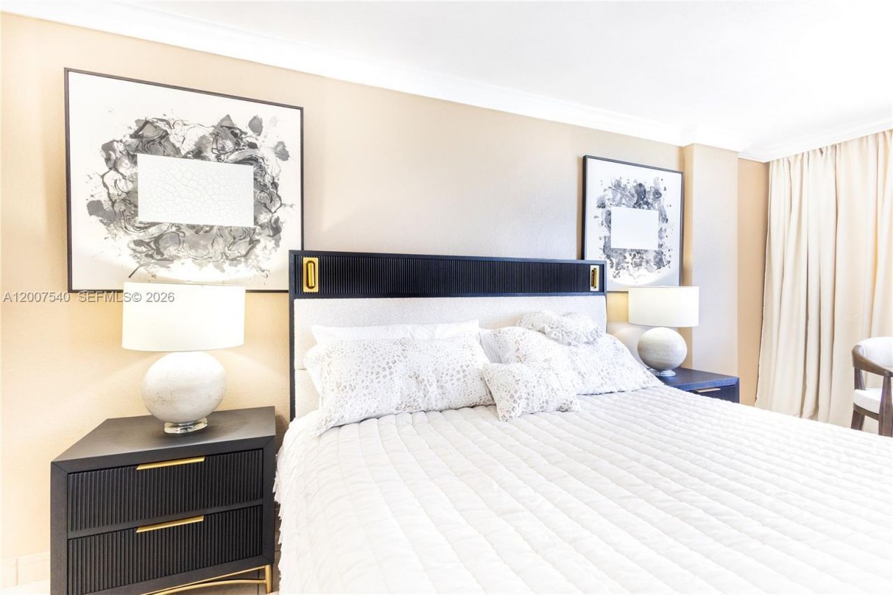 19201 Collins Ave, Unit 1123, Sunny Isles Beach, FL 33160 Photo