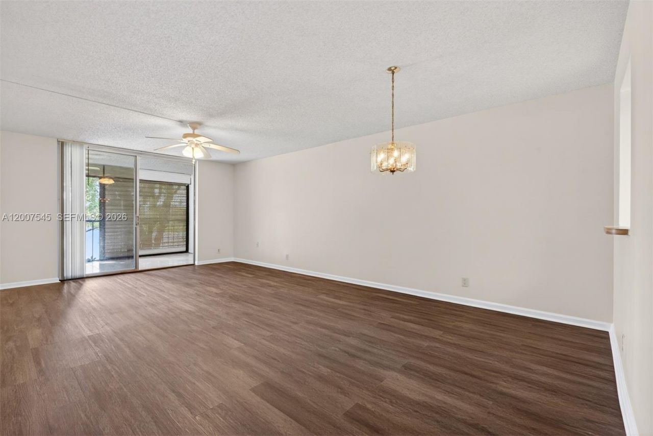 357 N Rock Island Rd , Unit 207, Margate, FL 33063 Photo