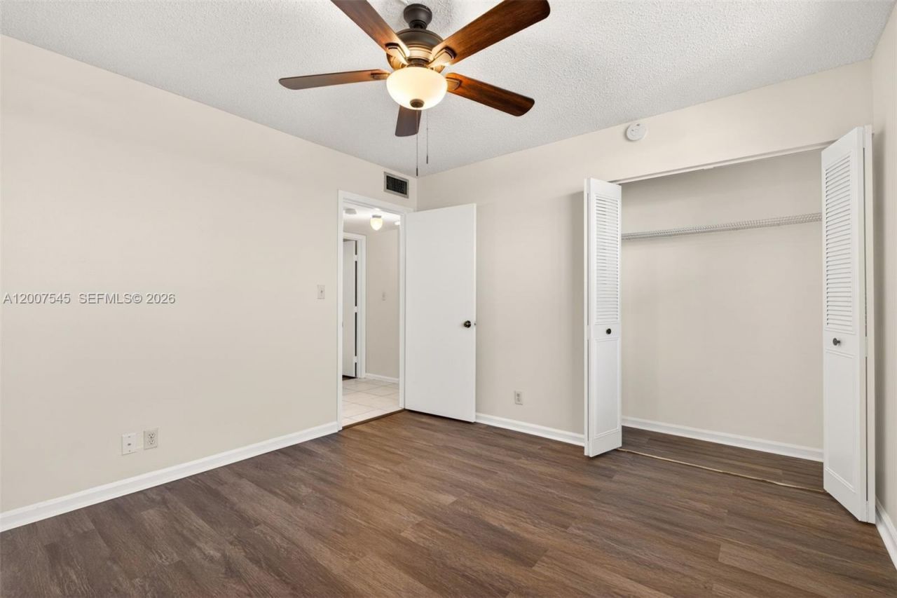 357 N Rock Island Rd , Unit 207, Margate, FL 33063 Photo