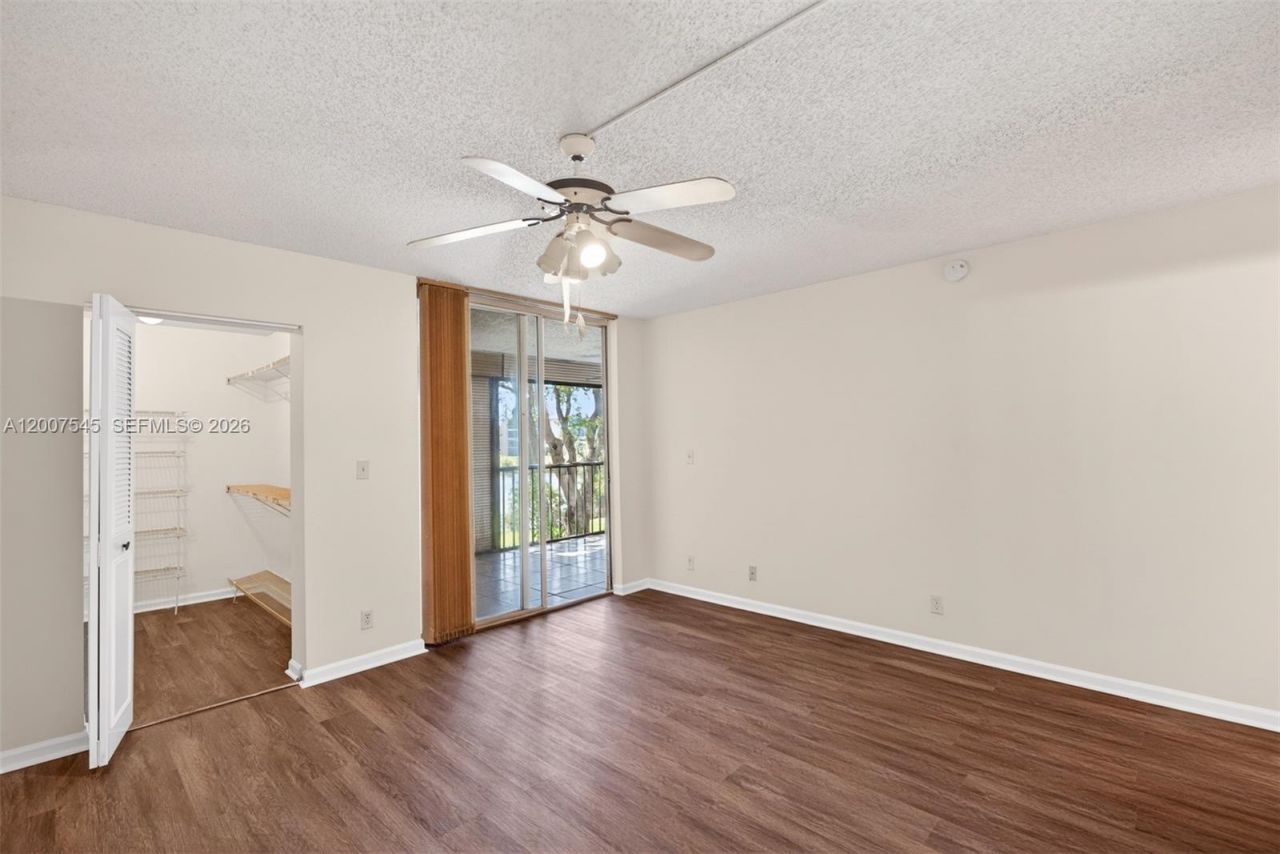 357 N Rock Island Rd , Unit 207, Margate, FL 33063 Photo