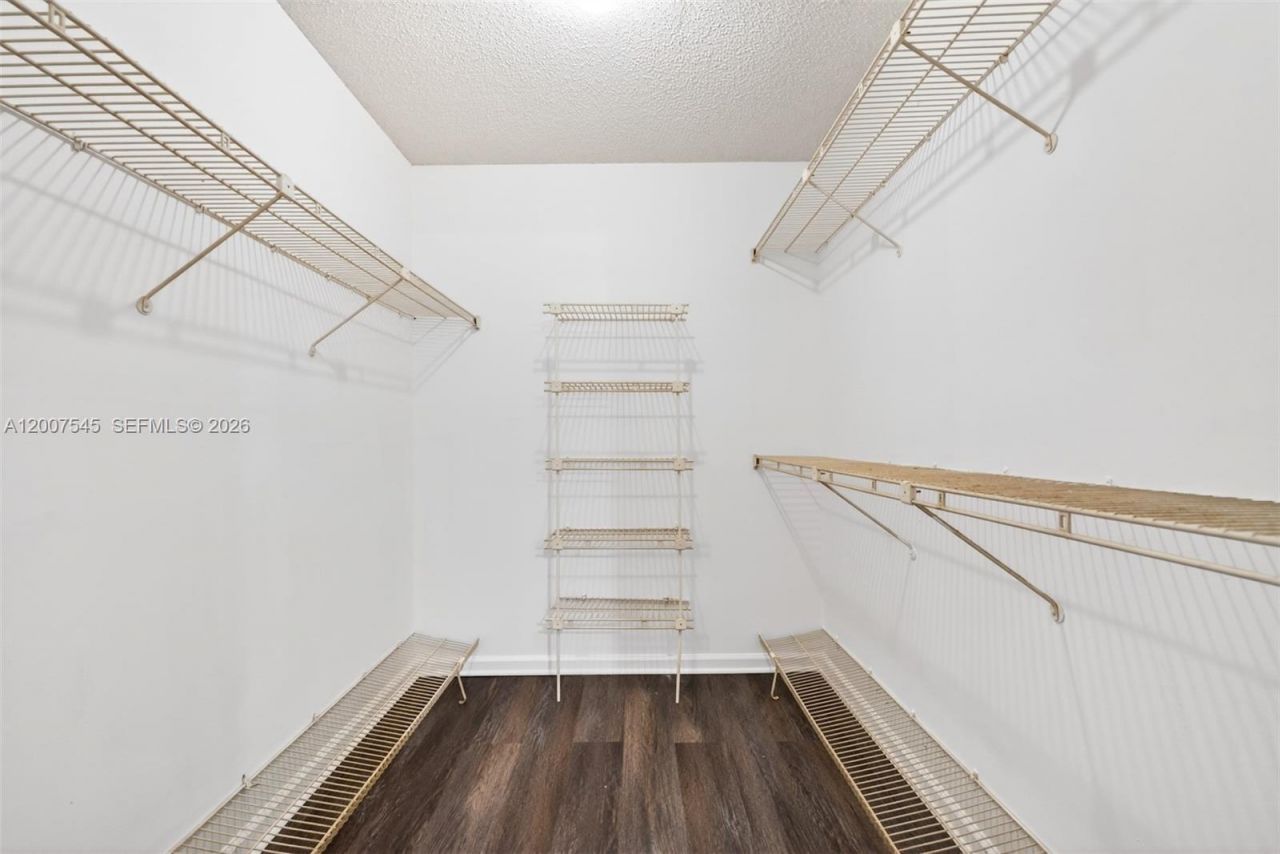 357 N Rock Island Rd , Unit 207, Margate, FL 33063 Photo