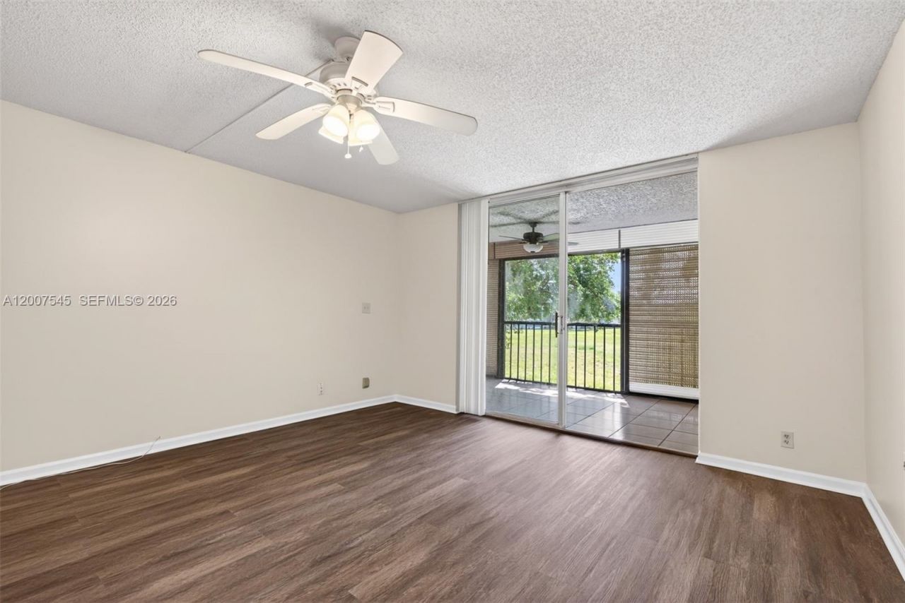 357 N Rock Island Rd , Unit 207, Margate, FL 33063 Photo