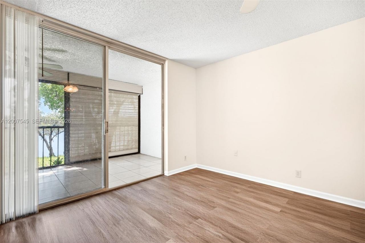 357 N Rock Island Rd , Unit 207, Margate, FL 33063 Photo