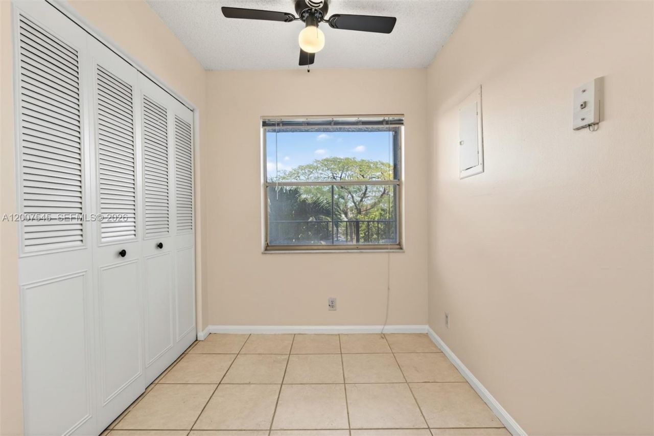 357 N Rock Island Rd , Unit 207, Margate, FL 33063 Photo