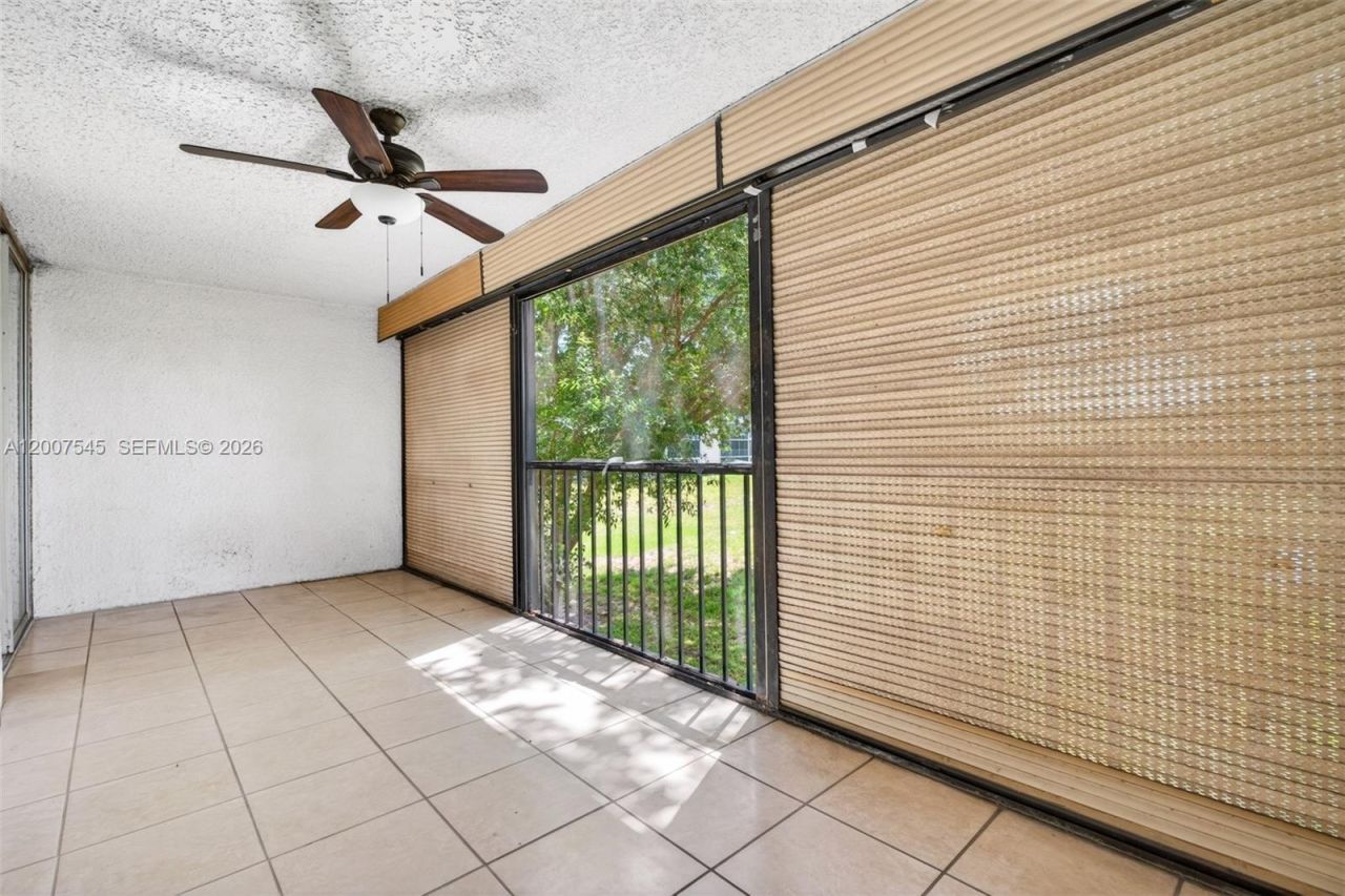 357 N Rock Island Rd , Unit 207, Margate, FL 33063 Photo