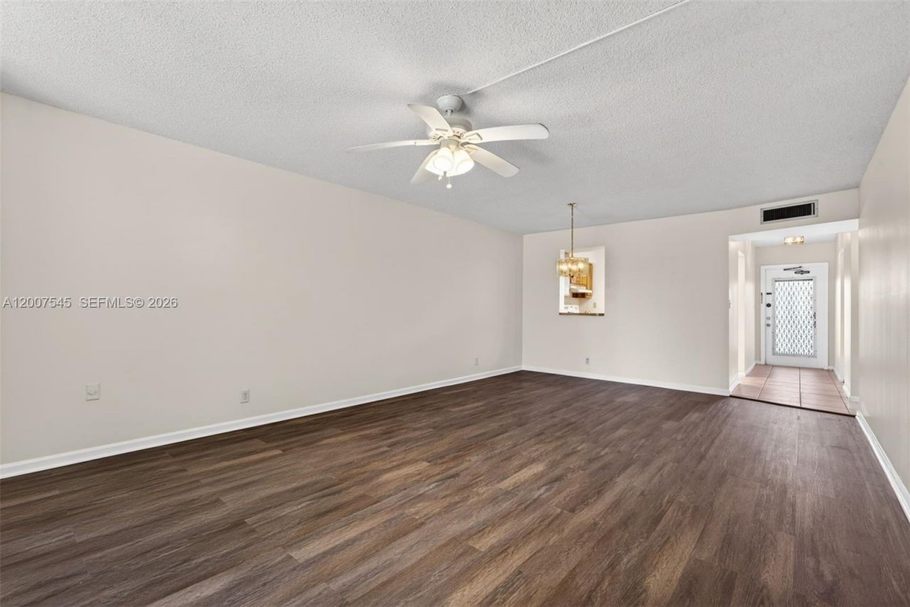 357 N Rock Island Rd , Unit 207, Margate, FL 33063 Photo