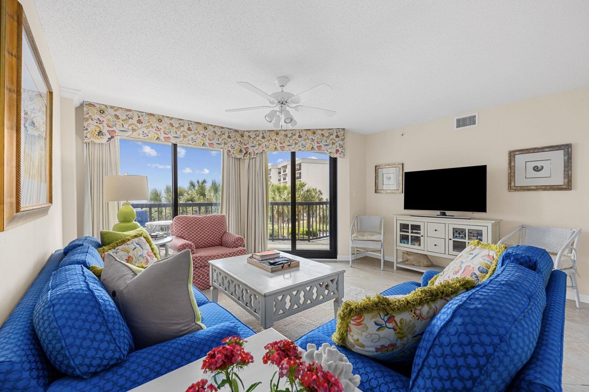 669 Retreat Beach Circle  Photo 10