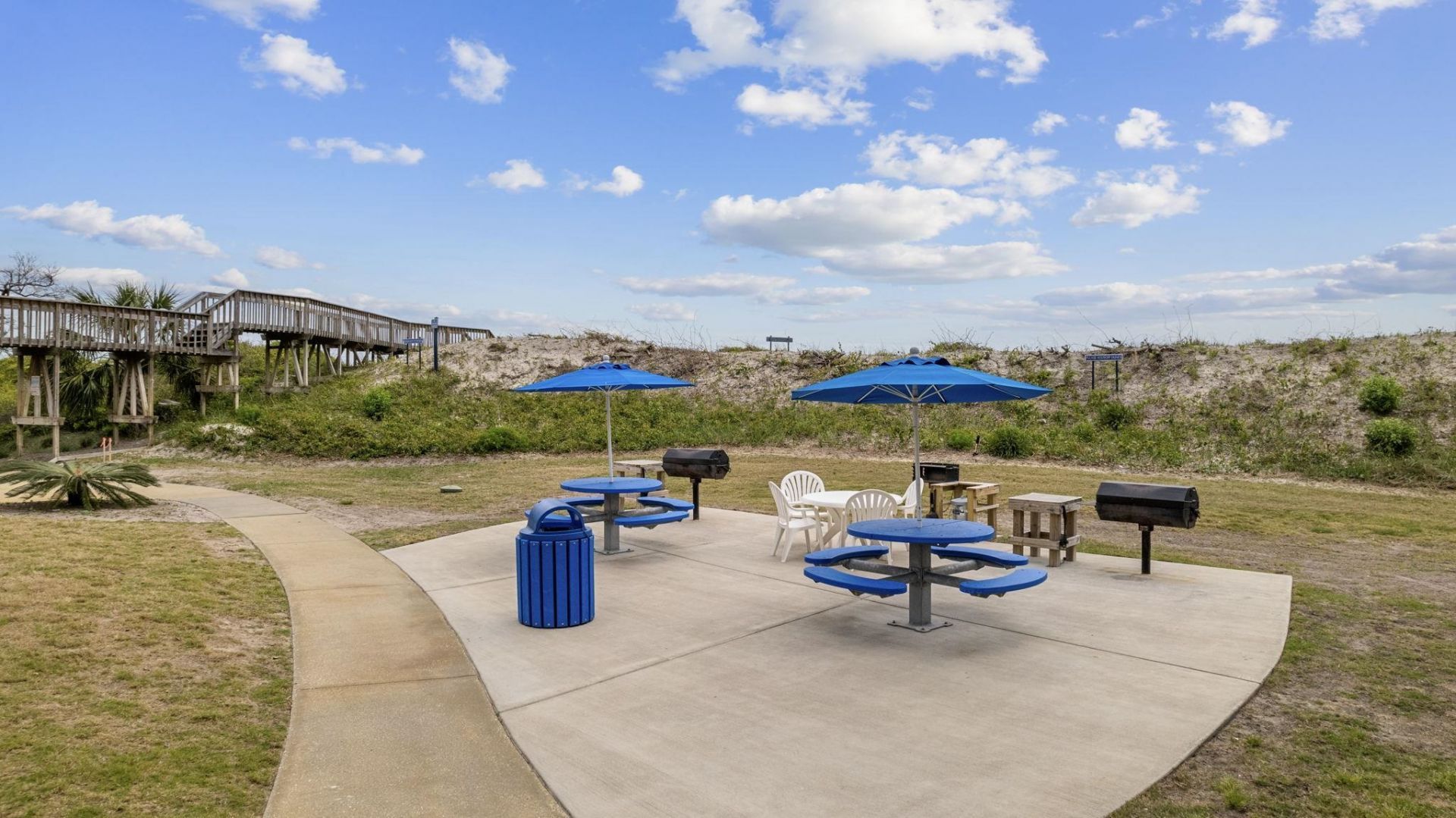 669 Retreat Beach Circle  Photo 39