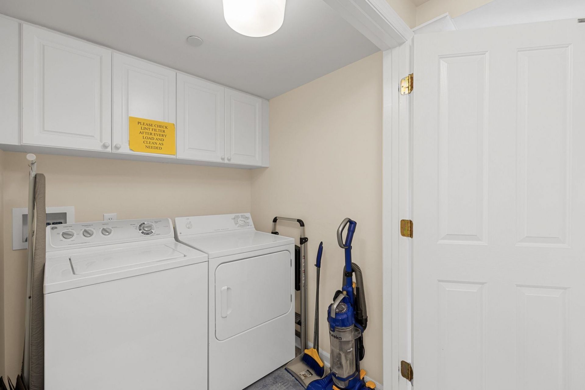 669 Retreat Beach Circle  Photo 8