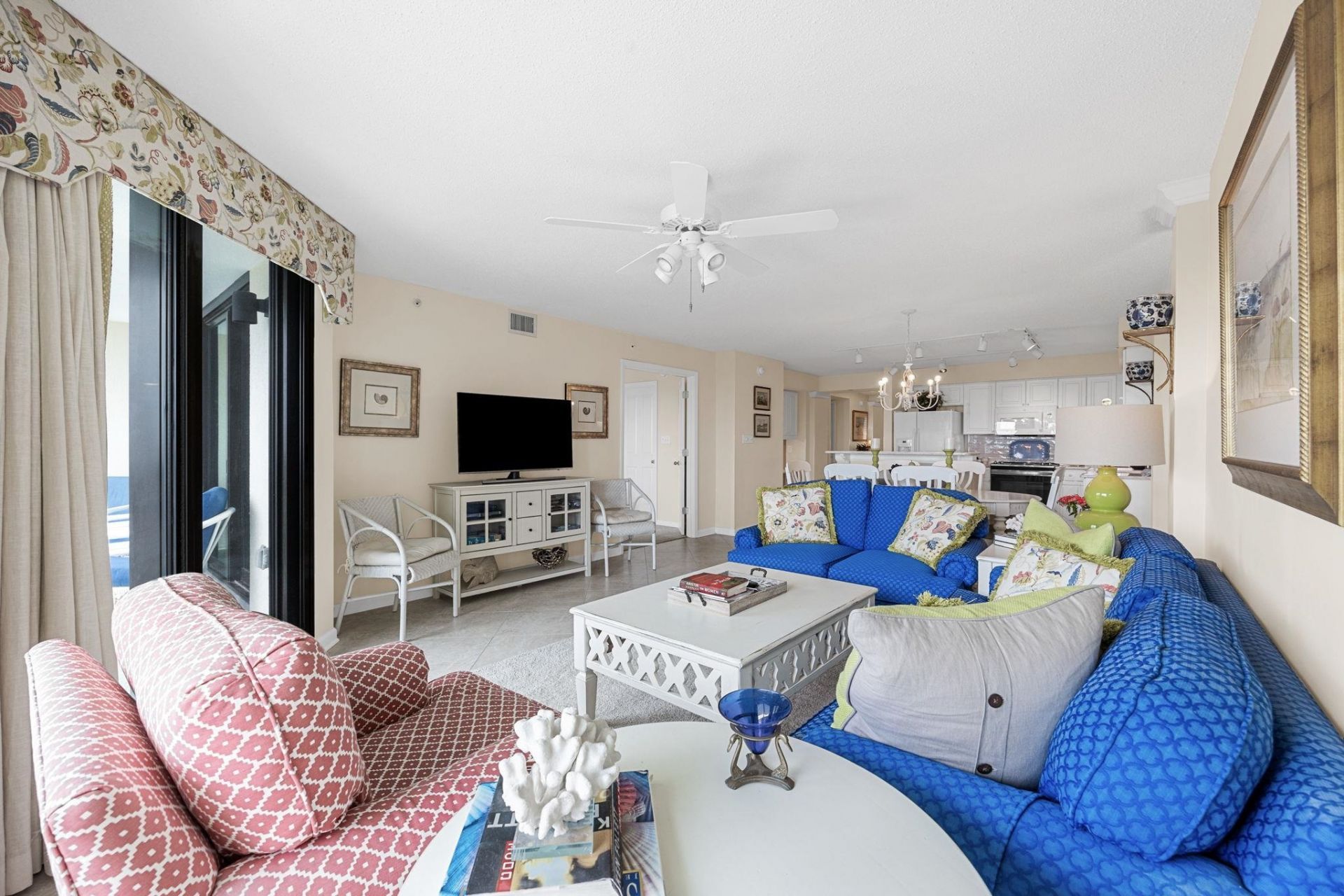 669 Retreat Beach Circle  Photo 9