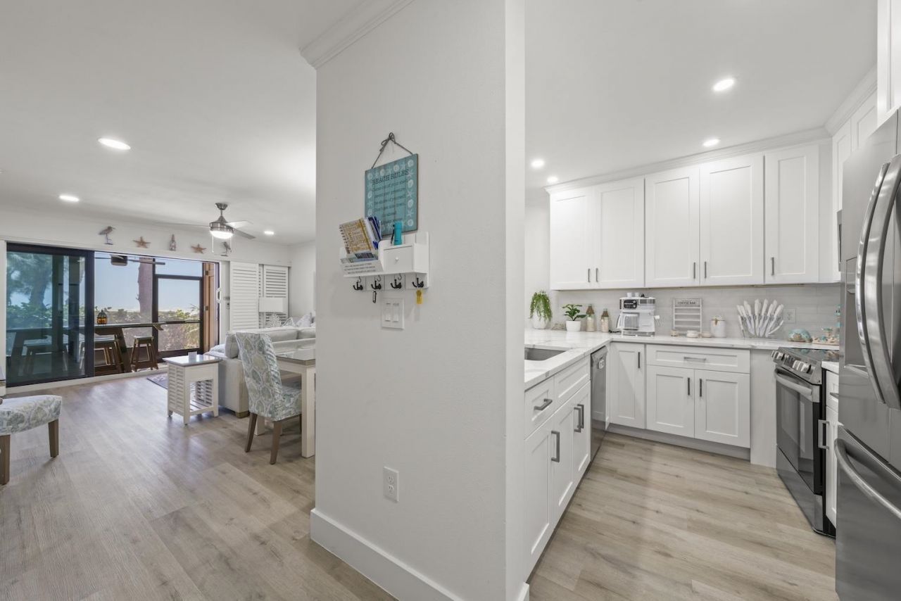 625 Nerita St, Unit 2C, Sanibel, FL 00000 Photo