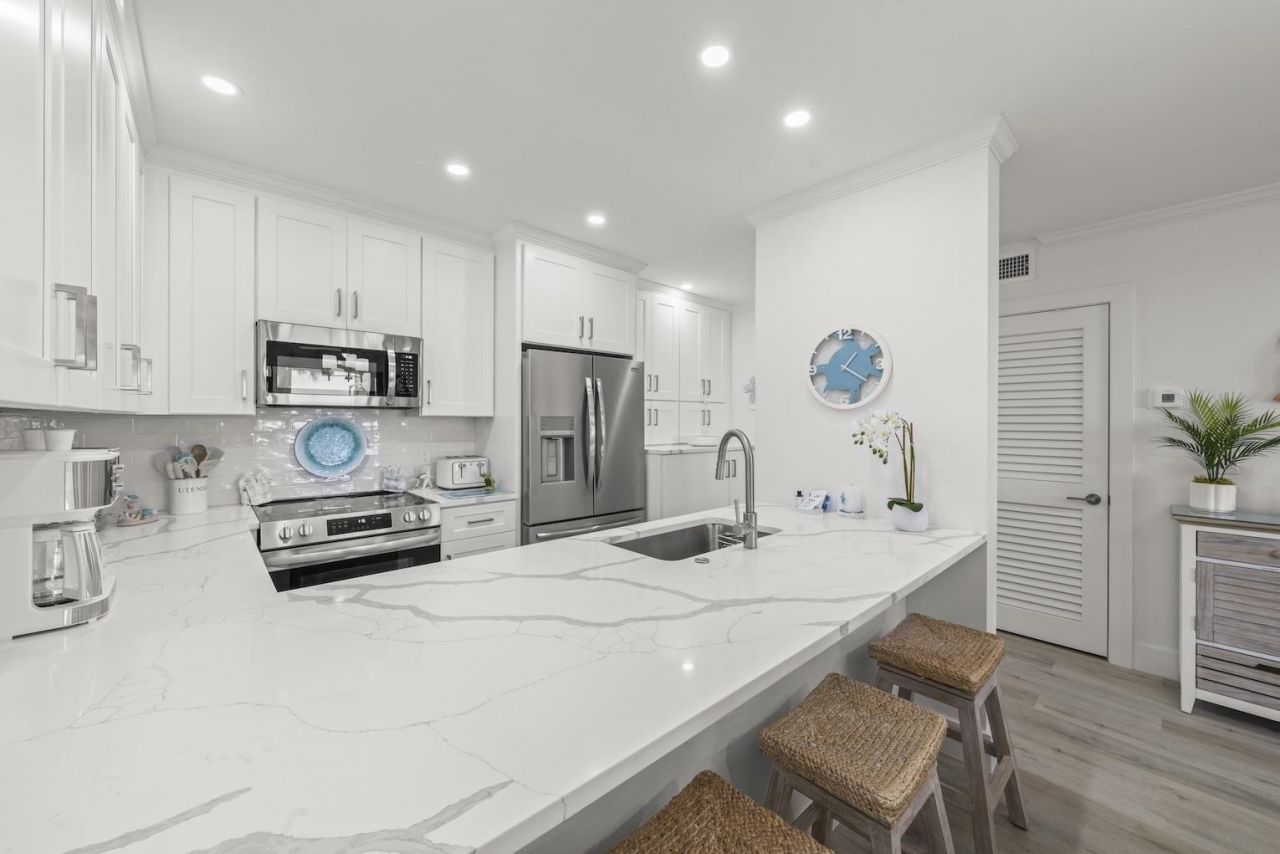 625 Nerita St, Unit 2C, Sanibel, FL 00000 Photo