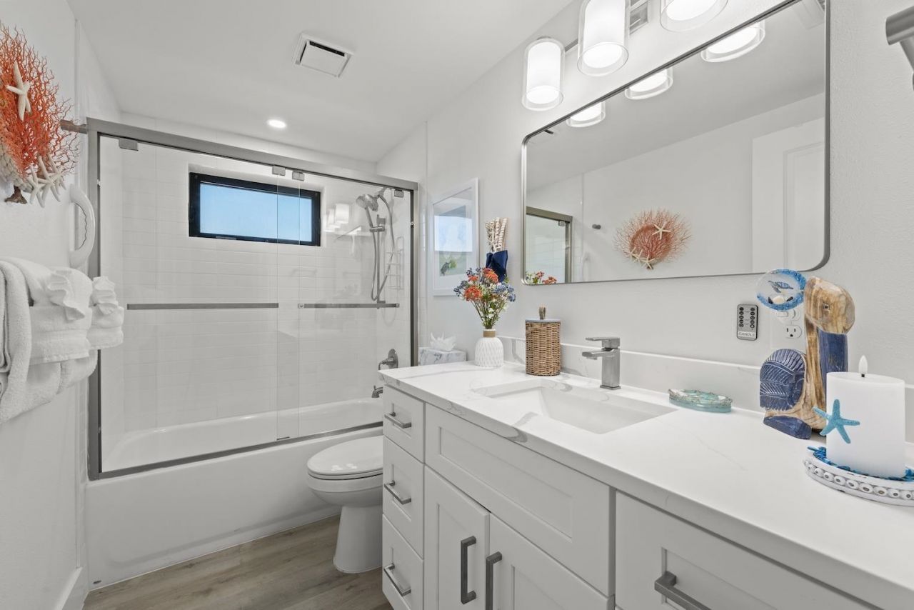 625 Nerita St, Unit 2C, Sanibel, FL 00000 Photo