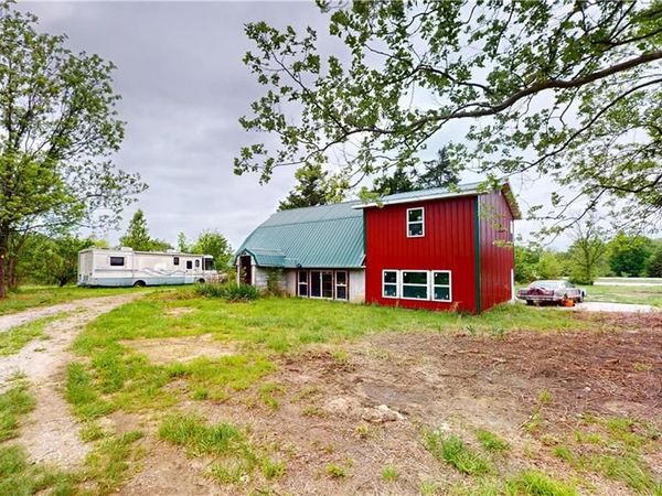 12376 E Olive Branch Road, Nevada, MO 64772