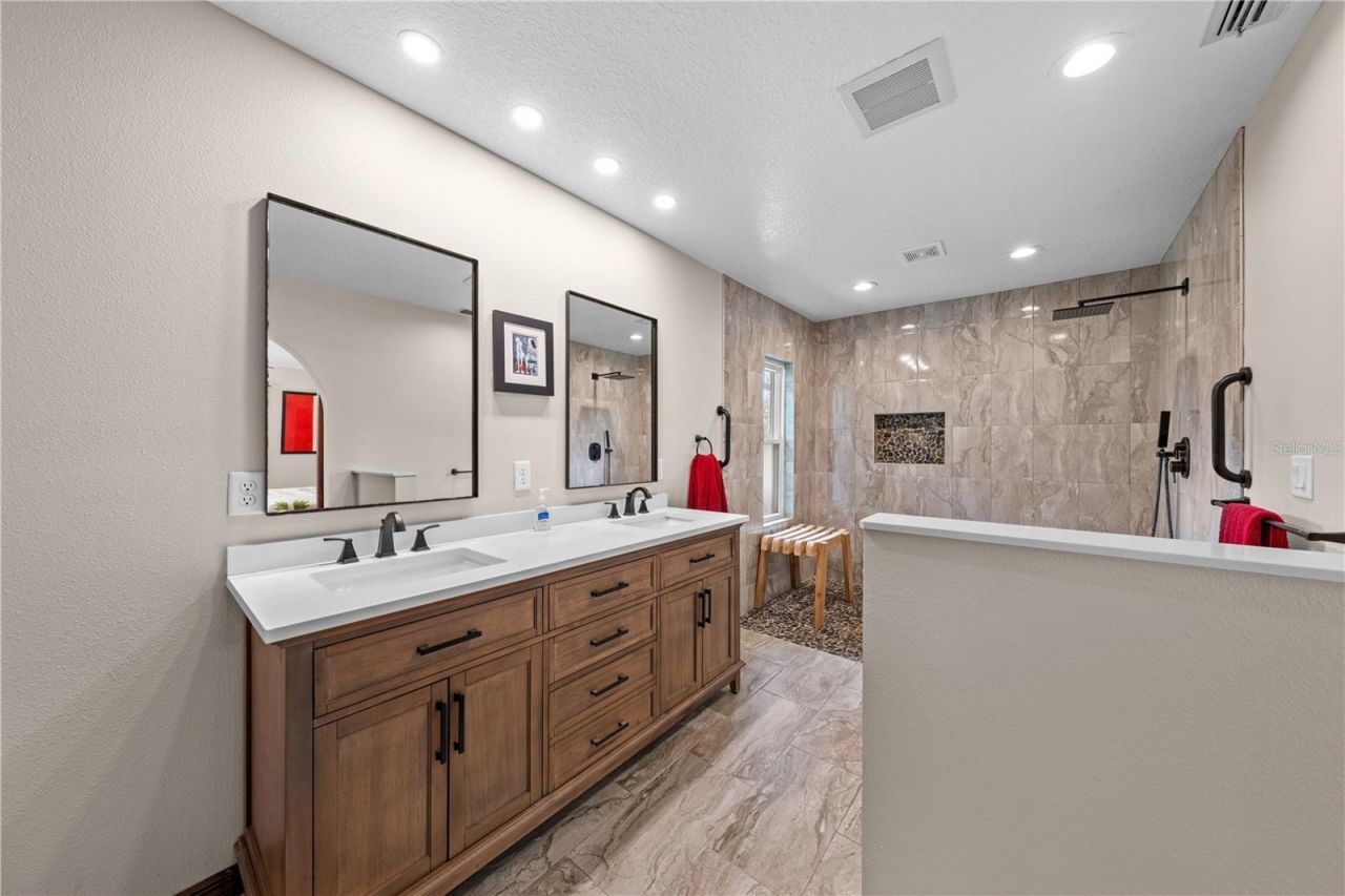 6770 Bay Shore Drive, Saint Cloud, FL 34771 Photo